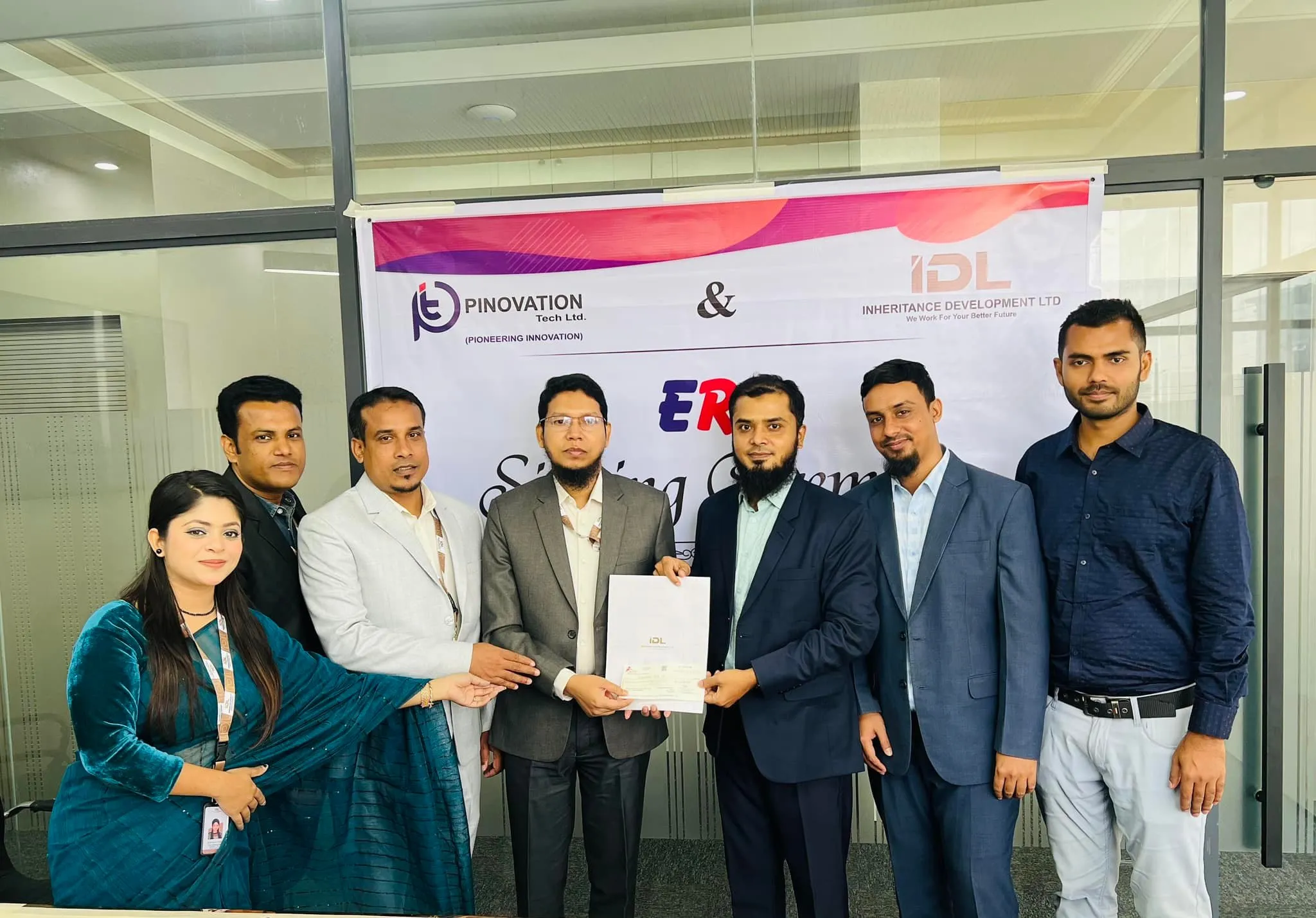 Signing_Ceremony_of_ERP_with_Pinnovation_Tech_Ltd__2_.webp